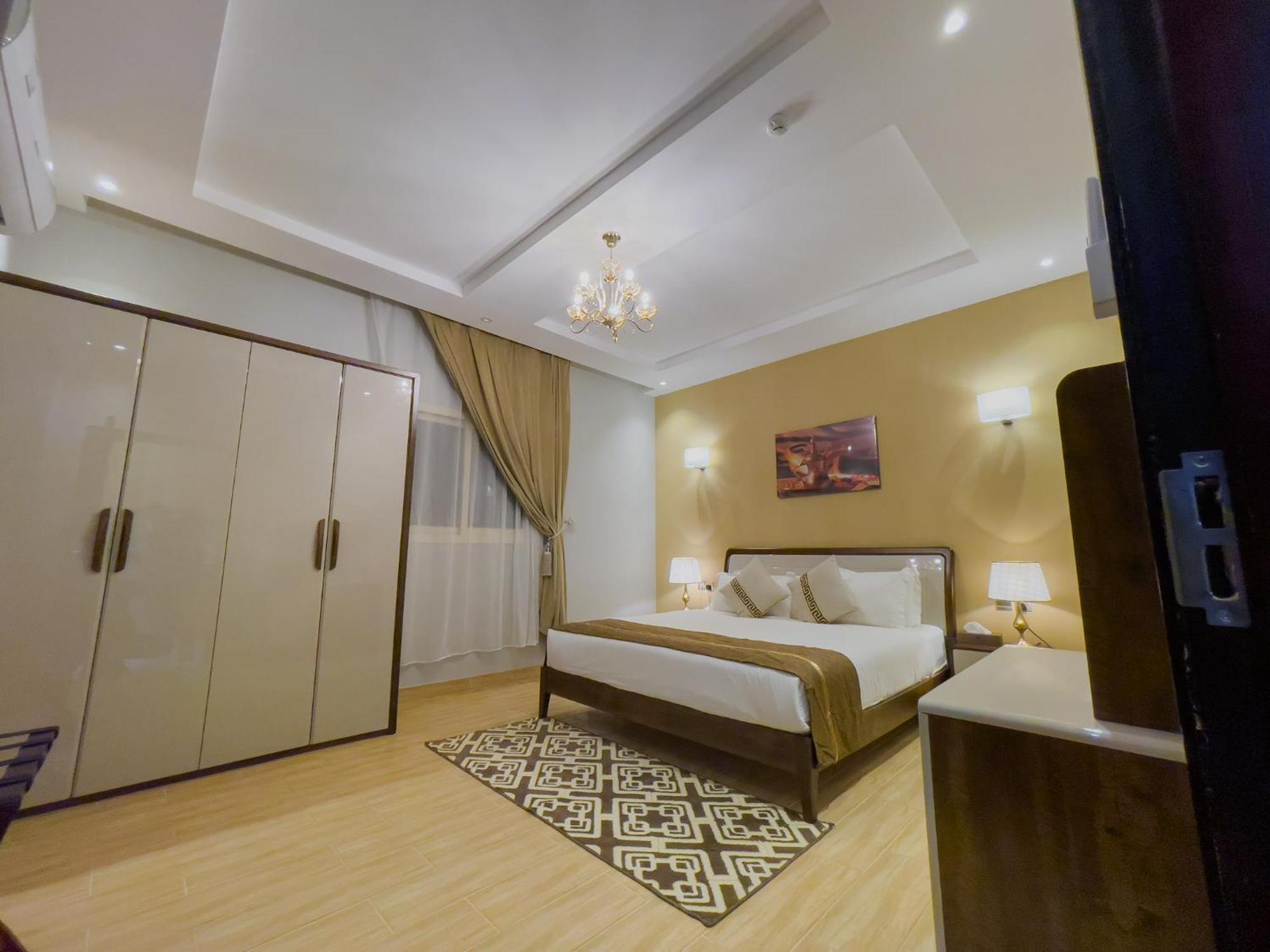 Landmark Hotel Suites ตะบูก ภายนอก รูปภาพ