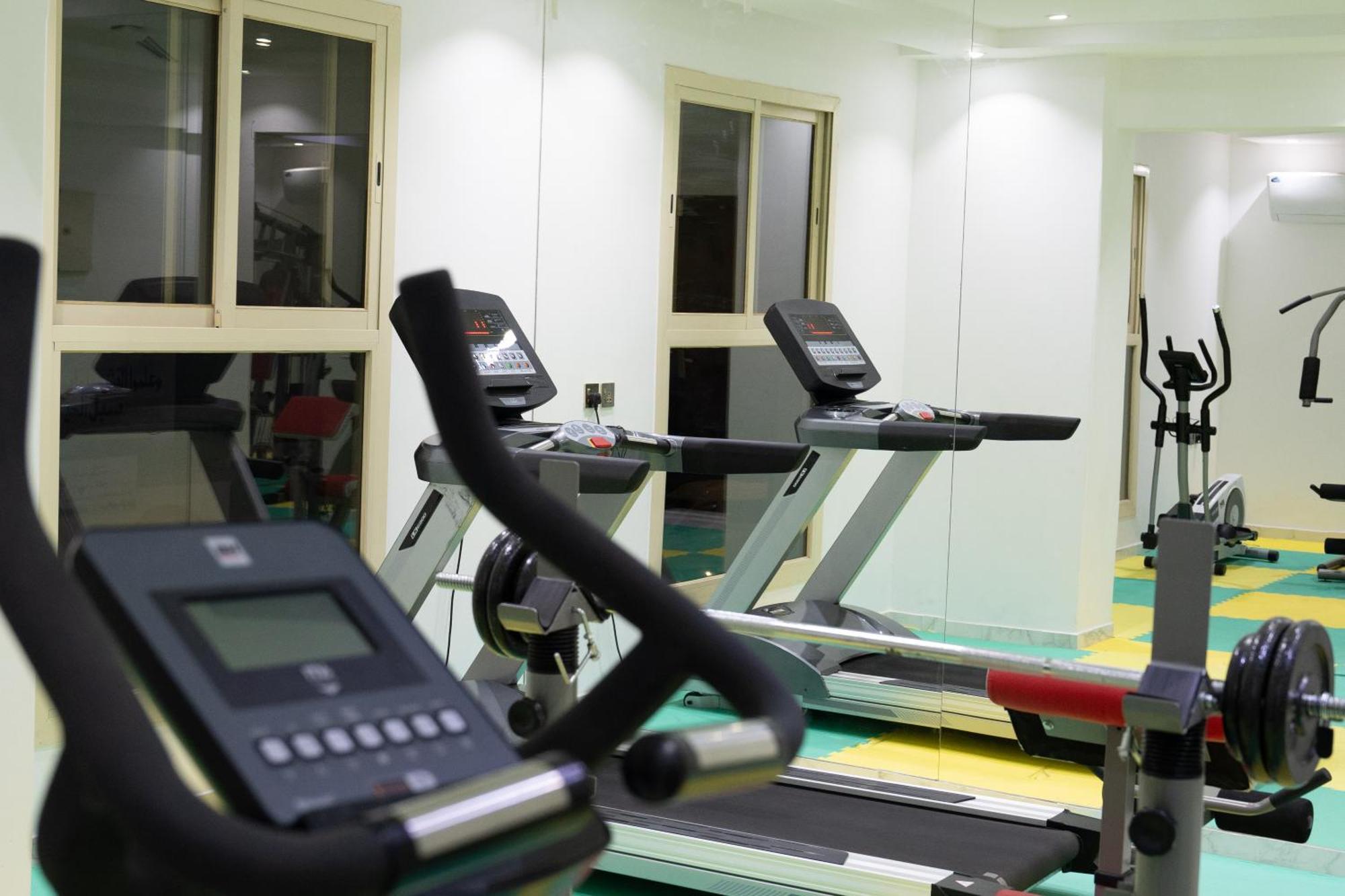 Landmark Hotel Suites ตะบูก ภายนอก รูปภาพ